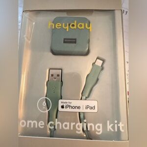 Heyday Mint Charging Set for Apple Devices